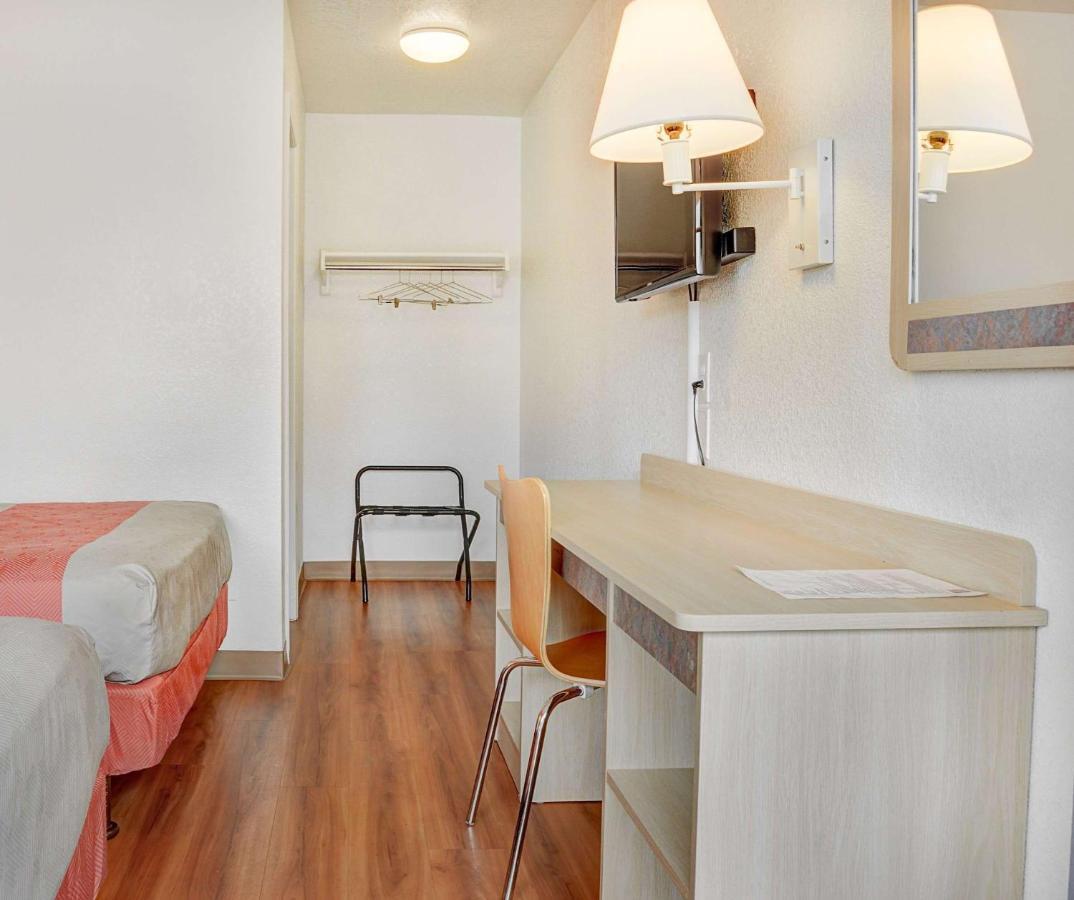 Motel 6-Portland, Or - Central Exterior photo