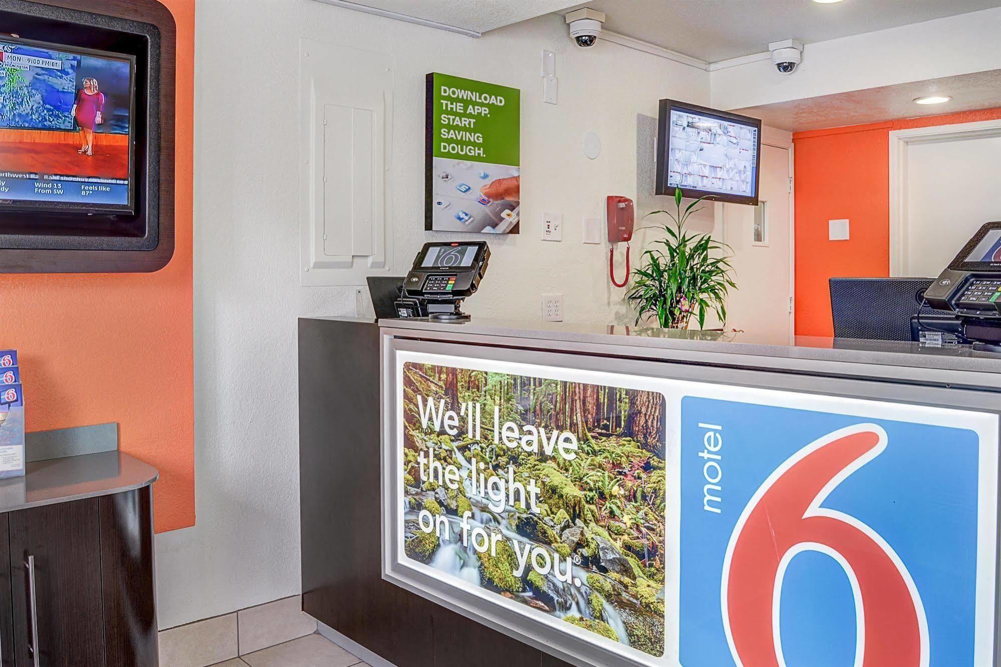 Motel 6-Portland, Or - Central Exterior photo